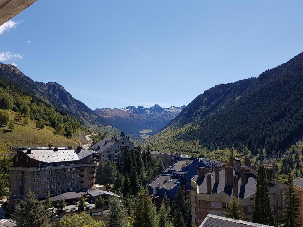 Apartamento Aguilera Lägenhet Naut Aran Exteriör bild